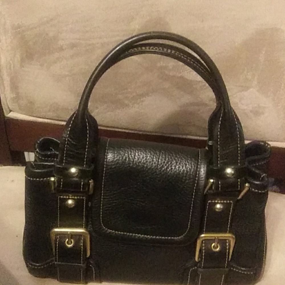 Kenneth Cole black leather power purse